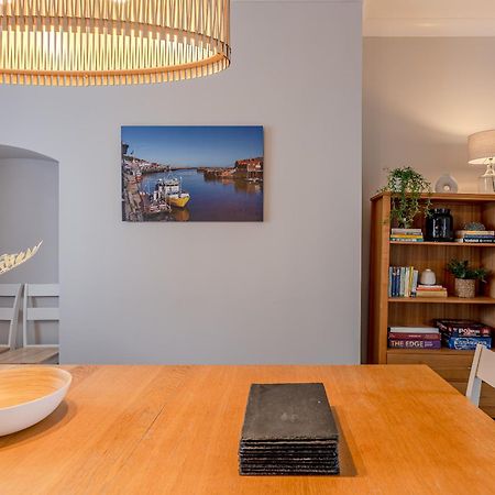 Rosemill - Large Pet Friendly Home With Off Road Parking Уитби Екстериор снимка