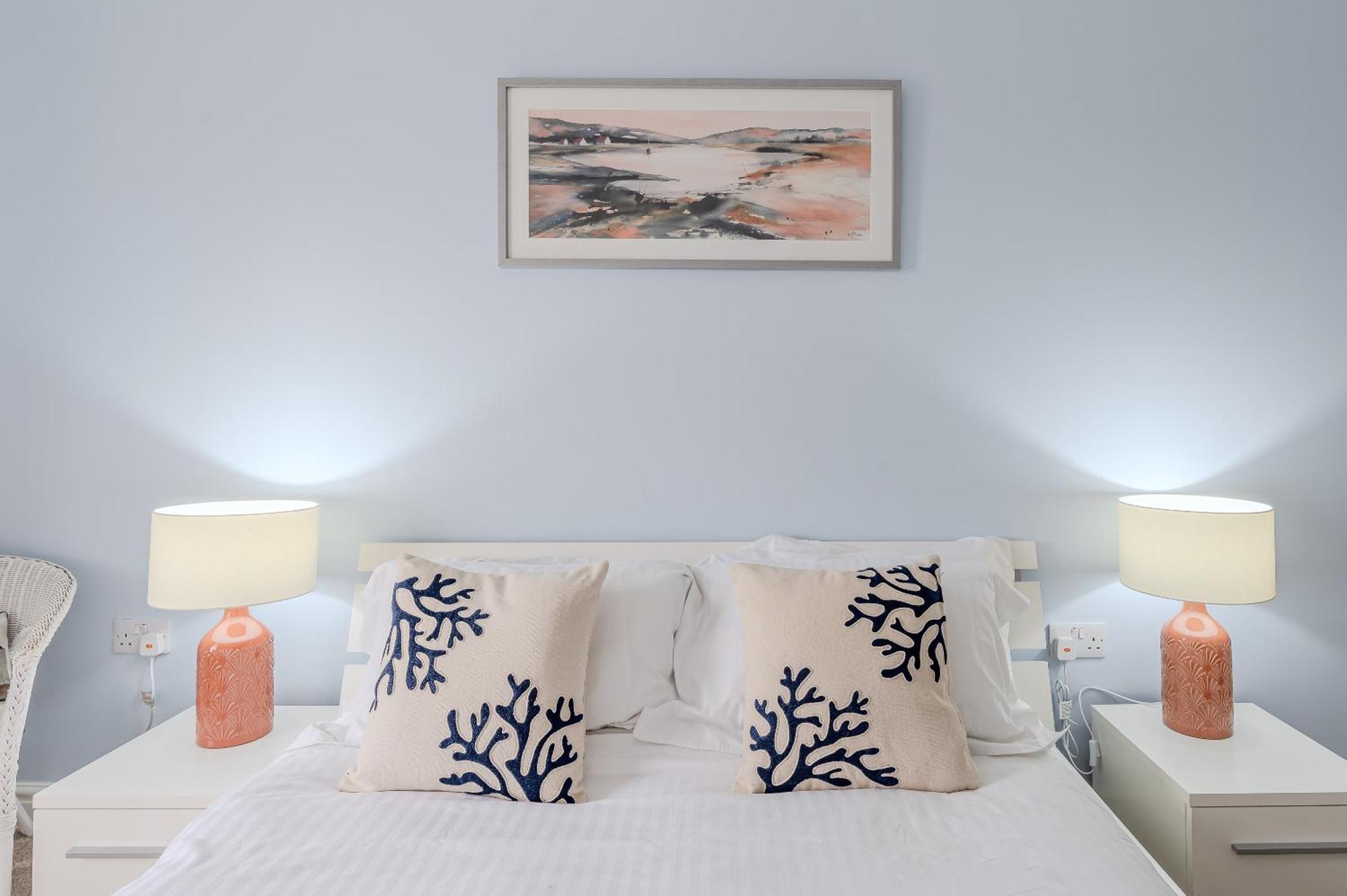 Rosemill - Large Pet Friendly Home With Off Road Parking Уитби Екстериор снимка